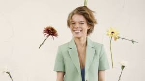 Пользователь {•ошибка 207•} (@_error404_207) создал короткое видео в tiktok (тикток) с песней оригинальный звук. It Is Not Only Fine Feathers That Make Fine Birds Happyember Music Body And Spirit Youtube