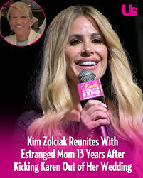 It appears Kim Zolciak has buried the hatchet with her mom, Karen Zolciak,  who was infamously escorted out of the #RHOA alum's wedding to then-husband  Kroy Biermann in 2011. See the unexpected