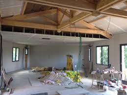 Plafond Type Ba 13 Avec Ferme Traditionnelle Apparente Sarl Durou Fils Hagetmau Maison Charpente Ba13