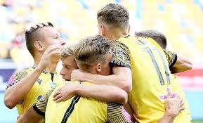 Перші особи українського футболу завітали на свято до полтави Acsl7rwxbl3abm