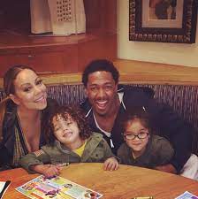 Trotzdem war immer wütend und folterte am liebsten seinen verkrüppelten sohn. #blacklivesmatter #diversityisourstrength #vielfaltbuntbereicherung (self.selbstdenker1) submitted just now by selbstdenker1. Die Schonsten Bilder Von Familie Carey Cannon Gala De