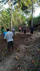Pengertian gotong royong, manfaat, tujuan, nilai, azas, menurut ahli dan contoh : Semangat Gotong Royong Membangun Jalan Di Padukuhan Plalar Website Umbulrejo