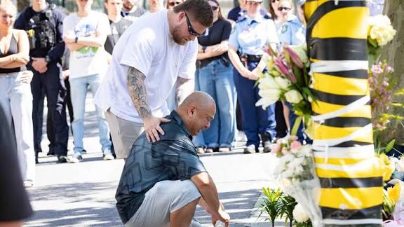 Friends and family gather at crash scene to remember Mia Lay | news.com.au — Australia's leading news site for latest headlines