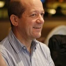 Stream Lloyd Logan music