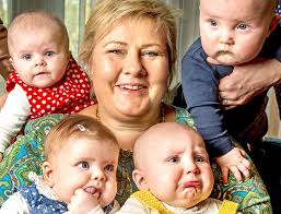 La musica è un qualcosa che ci accompagna durante la nostre vita. Erna Solberg Prime Minister Of Norway Imgur