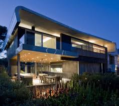 12 Beautiful Contemporary Houses That Will Attract Your Attention Look through exterior home pictures in different colors and styles and when you find a modern exterior home design that inspires you, save it to an ideabook or contact the pro who made it happen to see what kind of design.