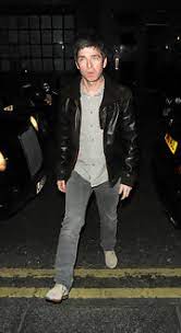 Noel Gallagher Style Fashion Looks Stylebistro
