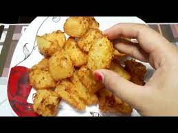 3 biji ubi kayu (anggaran 4 cawan parutan ubi kayu), kanji ubi kayu (hasil dari perahan ubi kayu), 1 cawan gula merah, 1/4 cawan santan pekat, 1/2 cawan gula halus, 1 sudu kecil garam halus, 3/4 cawan kelapa parut, 10 helai daun pisang (layur atas api). Resepi Ubi Kayu Goreng Rangup Youtube