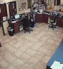 A shaking woman secretly slips a handwritten note to a veterinarian – the  vet realizes she has to act immediately...
