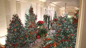 White house christmas decorating volunteer application 2018. White House Christmas Decorations Melania Trump S 2020 Holiday Display Spotlights Essential Workers 6abc Philadelphia