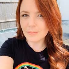 Tara Gray (@TaraTheGray)