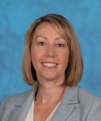 Eve Snyder's Instagram, Twitter & Facebook