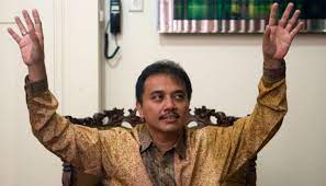 Klarifikasi tersebut disampaikannya setelah roy suryo membantah menabrak mobil lucky. Roy Suryo Blusukan Pegas Trampolin Copot Sport Tempo Co