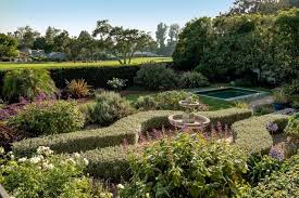 Five Homes With Picturesque Private Gardens Private Garden Classic Garden Modern Garden