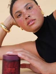 Textiles x Art: How Textiles Are Shaping Modern Art', a new book by Ramona  Barry and Beck Jobson, maps forty-four textile practices that show how  textiles have become central to contemporary art.