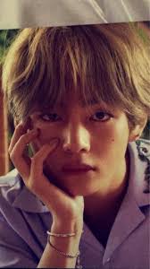 So my name starts with the letter R and this thing predicte my future or  whatever # gonna mary Tae 💕