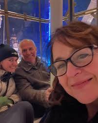 Lorrie Kyle Glass‎