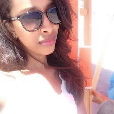 Ariam Abraham's Instagram, Twitter & Facebook