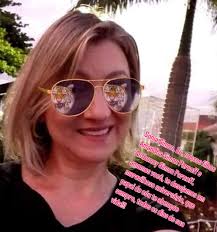 Uma imagem vale mais que mil palavras” é uma expressão popular que  significa que uma imagem pode transmitir ideias complexas de forma mais  eficaz do que uma descrição verbal.