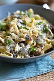 Pates Cremeuses Aux Champignons Plat Vegetarien Pates Cremeuse Recette Pate Champignon