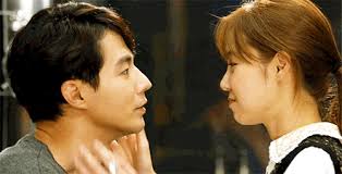 A woman from a debt family faces her anxieties even as a psychiatrist who slowly falls in love with him. What Does This Picture Mean K Pop Amino