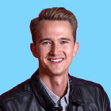 Cassie Strouse's Instagram, Twitter & Facebook