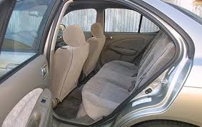 It boasts a comfortable ride and a comfortable interior too. 2002 Nissan Sentra Pictures 121 Photos Edmunds