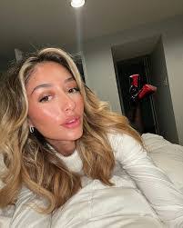 Sophie Ogle's Instagram, Twitter & Facebook