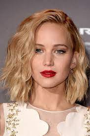 The First Hunger Games Red Carpet Vs The Last Jennifer Lawrence Hair Shoulder Length Hair Thick Hair Styles