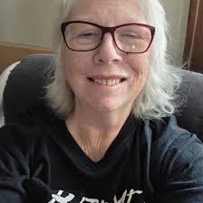 If Kevin sees this, your drivers license and card are at Manchester PD. I  found yiur license