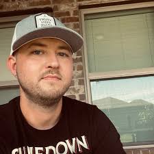 Travis Connell (@travis.connell.9) • Facebook, Connect with friends