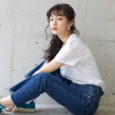 デート向け髪型はコレだ 男ウケ なヘアスタイルでデートにgo hair 高校生 ヘアアレンジ ダークブルネットの髪 女性のヘアスタイル