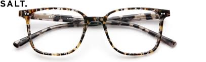 Les lunettes de vue femme à partir de 39€. Lunettes Originales De Createurs Formes Motifs Materiaux Tout Y Passe