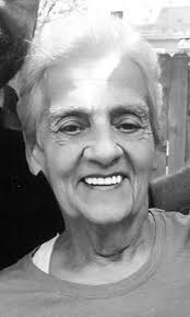 Doris Botts's Instagram, Twitter & Facebook