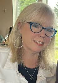 Donna Liu's Instagram, Twitter & Facebook