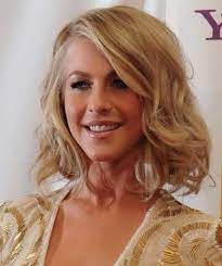 Free Flowing Medium Length Hair Styles Medium Hair Styles Hair Lengths