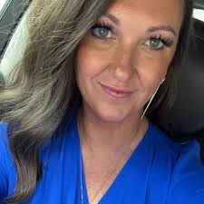 Amy Yearout (@amyyearout)