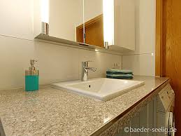 Wer eine waschmaschine kaufen will, sollte sich vorab über einige dinge im klaren sein. 4 Qm Kleines Badezimmer Mit Waschmaschine Bader Seelig