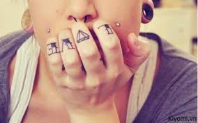 Những hình xăm nhỏ xinh ở cổ tay, vai hay sau gáy sẽ bất mắt và khiến bạn quyến rũ hơn. Nhá»¯ng Hinh XÄƒm Kim CÆ°Æ¡ng Diamond Tattoo Ä'áº¹p Hoan Háº£o Danh Cho Báº¡n Tráº» Giay Ná»¯ Kiyomi