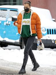 Kanye west spotted with irina shayk on french vacation amid dating rumors. Bradley Cooper S Ex Irina Shayk In Nyc After Sharing She Put Coconut Oil On Face Readsector Female