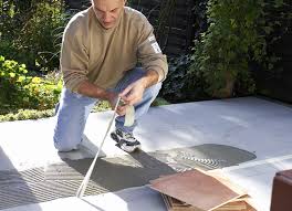Fliesen legen leicht gemacht mit dem dot. Fliesen Legen Auf Der Terrasse Diy Academy