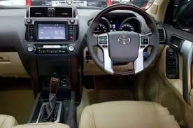 Available in petrol and diesel 4wd. Toyota Land Cruiser Prado 2014 Dijual 251176