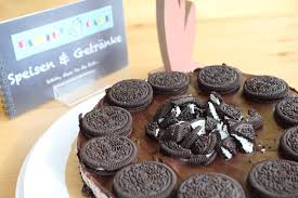 Vor einigen wochen habe ich mich an den kuchen rangetraut, den ich vor wenigen monaten erst im monkey deli gegessen und als wahnsinnig suchterzeugend. Family Cafe Oreo Torte Berlin Vegan Guide Fur Veganes Essen Einkaufen Vegane Termine Und Karte App Fur Berlin
