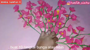 Kemudian kamu bisa memotong pola di kertas karton tersebut dan letakan pada kantong plastik. Tutorial Membuat Bunga Sakura Dari Bunga Dari Plastik