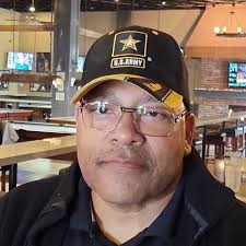 Hi, I see you always appear in my friend recommendations, I don't know if  we know each other, I tried to add you but failed, maybe you can send me a  friend