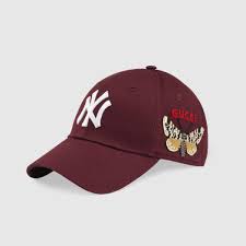 Gucci Baseball Cap With Ny Yankees Patch In Red In 2021 Baseball Hats Hats For Men Men S Baseball Cap