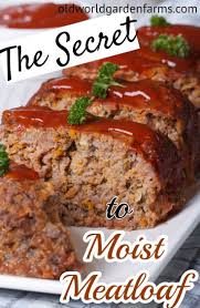 How To Make The Best Meatloaf Moist Juicy Every Time Recipe Meat Loaf Recipe Easy Recipes Classic Meatloaf Recipe