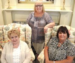 SRMC Auxiliary installs new officers