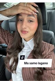 Odgovor korisniku @Milica Antić na instagramu todoraa02 pogledajte kako je  sve prošlo🤭 TRIK JE TRIKOVAO! 🙌🏽 @JK Fashion room komplet i bunda 🤎  #todoradramicanin #diplomiranje #odbranadiplomskog ...