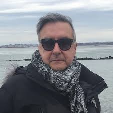 Amazon.com: Breakfast at Balthazar: From brand fragmentation to the  fragmentation of society eBook : Ahumada, Enrique Henry : Kindle Store